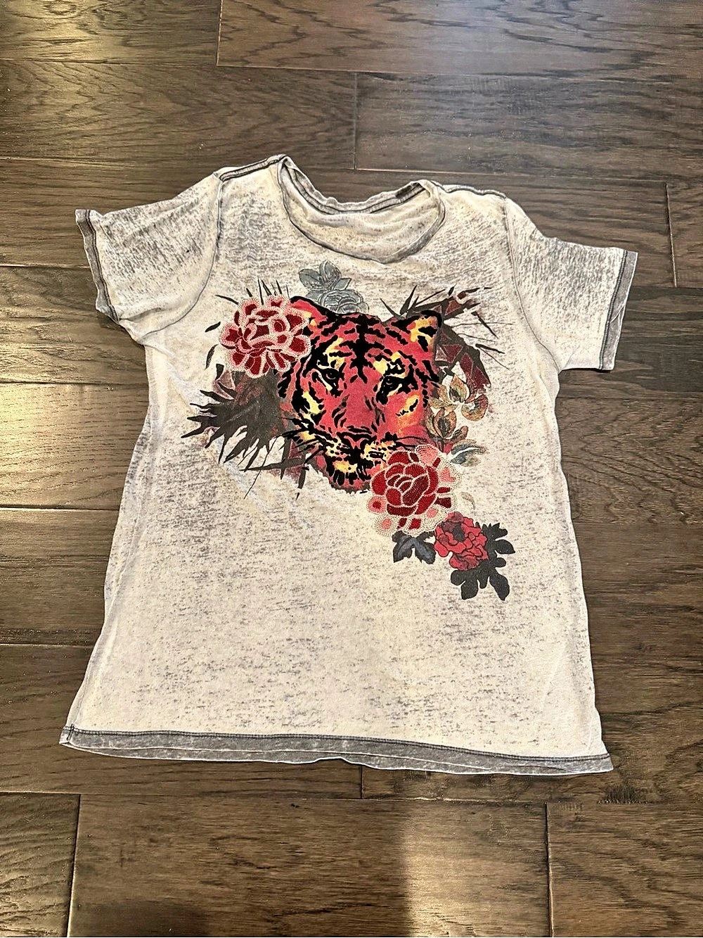 Lucky Brand Floral Tiger Graphic Short Sleeve Tee in Gray